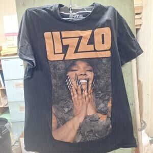 Lizzo Graphic T-Shirt Black - Size Small